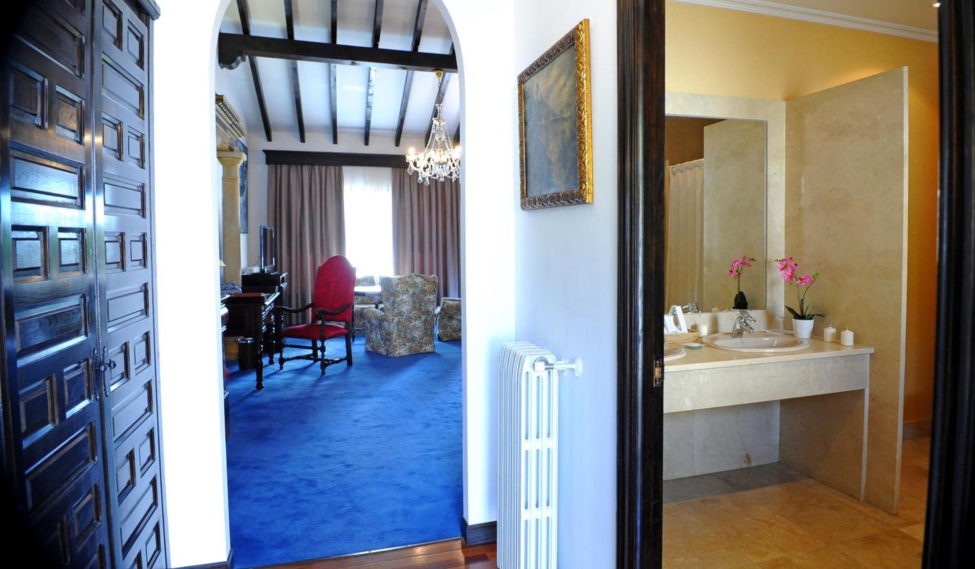 San Román De Hotel 4*